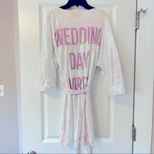 Hayley Paige Wedding Day Vibe Robe S